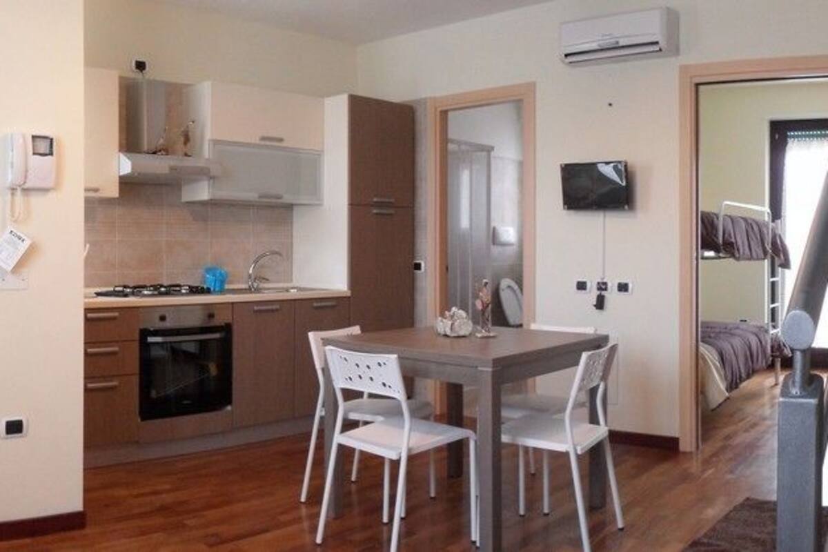 Basic House, 2 Bedrooms, Mountain View | Private kitchen | Fridge, oven, stovetop, cookware/dishes/utensils