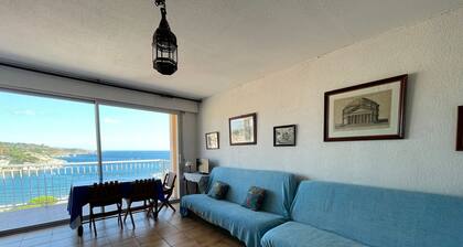Studio mit Meerblick, Terrasse und Parkplatz