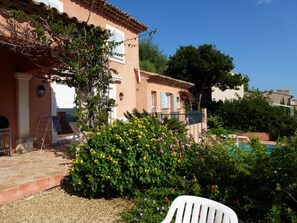 Terrace/patio - Air-conditioned villa with heated pool, breathtaking sea view on the Levant Island (Cavalaire-Sur-Mer)