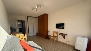 TV - Studio in Banyuls-sur-Mer, terrace close to beaches (Banyuls-sur-Mer)