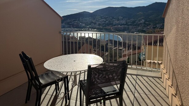 Outdoor dining - Studio in Banyuls-sur-Mer, terrace close to beaches (Banyuls-sur-Mer)
