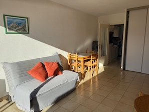 TV - Studio in Banyuls-sur-Mer, terrace close to beaches (Banyuls-sur-Mer)