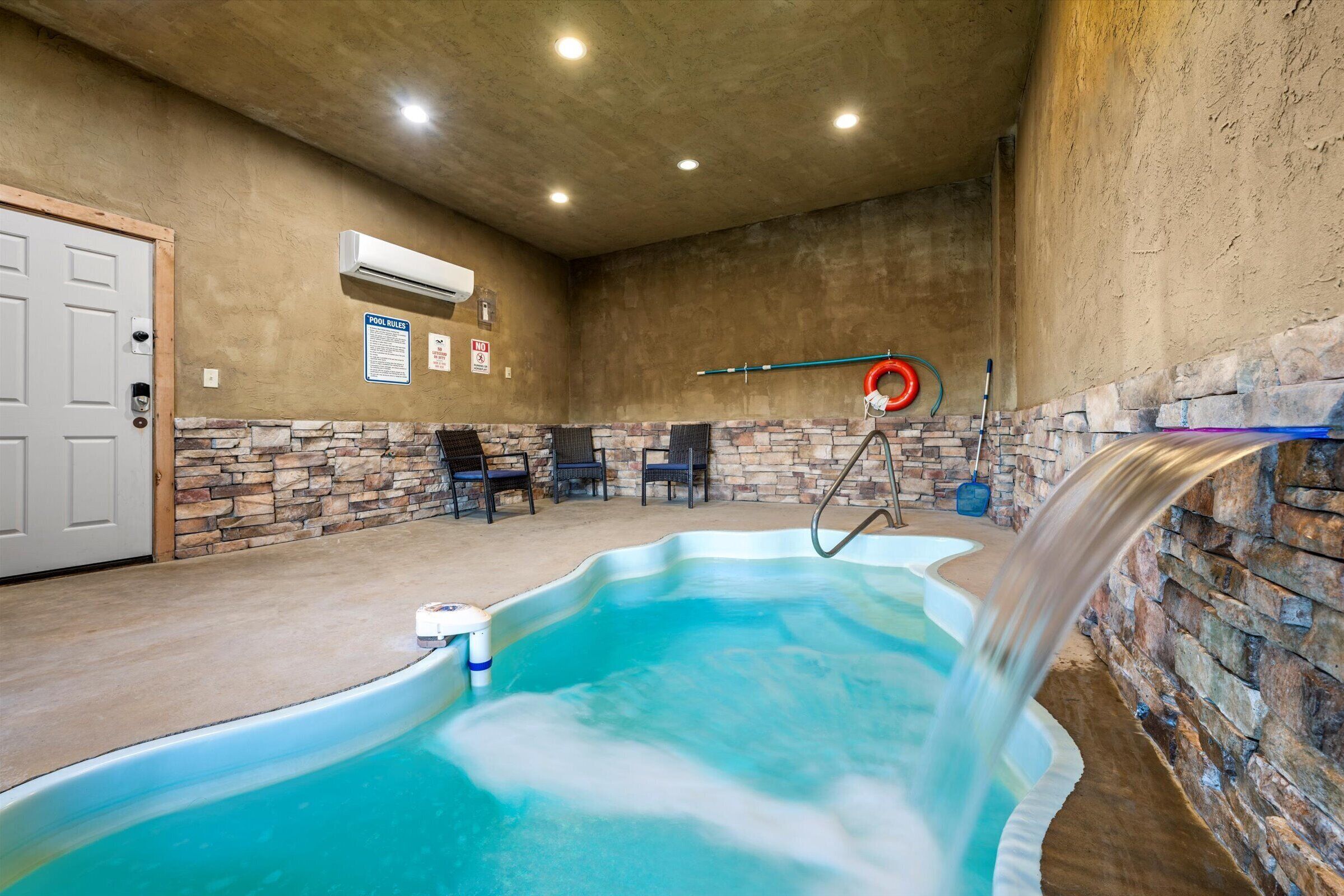 When To Close Pool In Tennessee: Essential Seasonal Tips Revealed