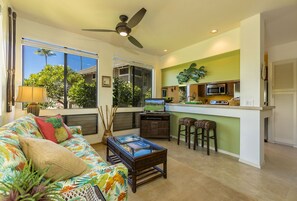Smart TV - 1BR, 2BA! Enjoy Fairway and Partial Ocean Views From Your Private Lanai! (Wailea)
