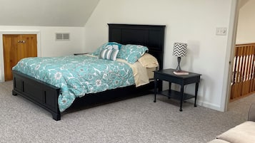 7 bedrooms, iron/ironing board, free WiFi, bed sheets