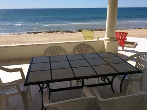 Outdoor dining - Beach front in Rocky Point (Puerto Penasco)