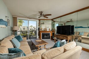 Smart TV, fireplace, ping pong