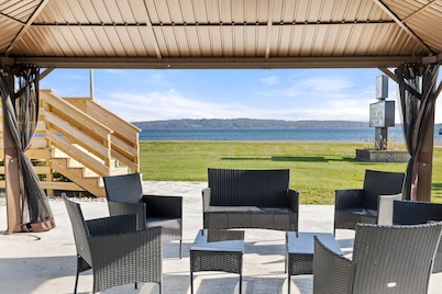 DUERME 8, CIUDAD DE TRAVERSE 5 minutos del centro de SANDY BEACH Kaiser House