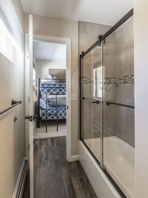 Combined shower/bathtub, jetted bath, hair dryer, towels - Spacious 6BR Mountain Getaway!  On Shuttle Route, Hot Tub, Game Room, Sleeps 16+ (Fraser)
