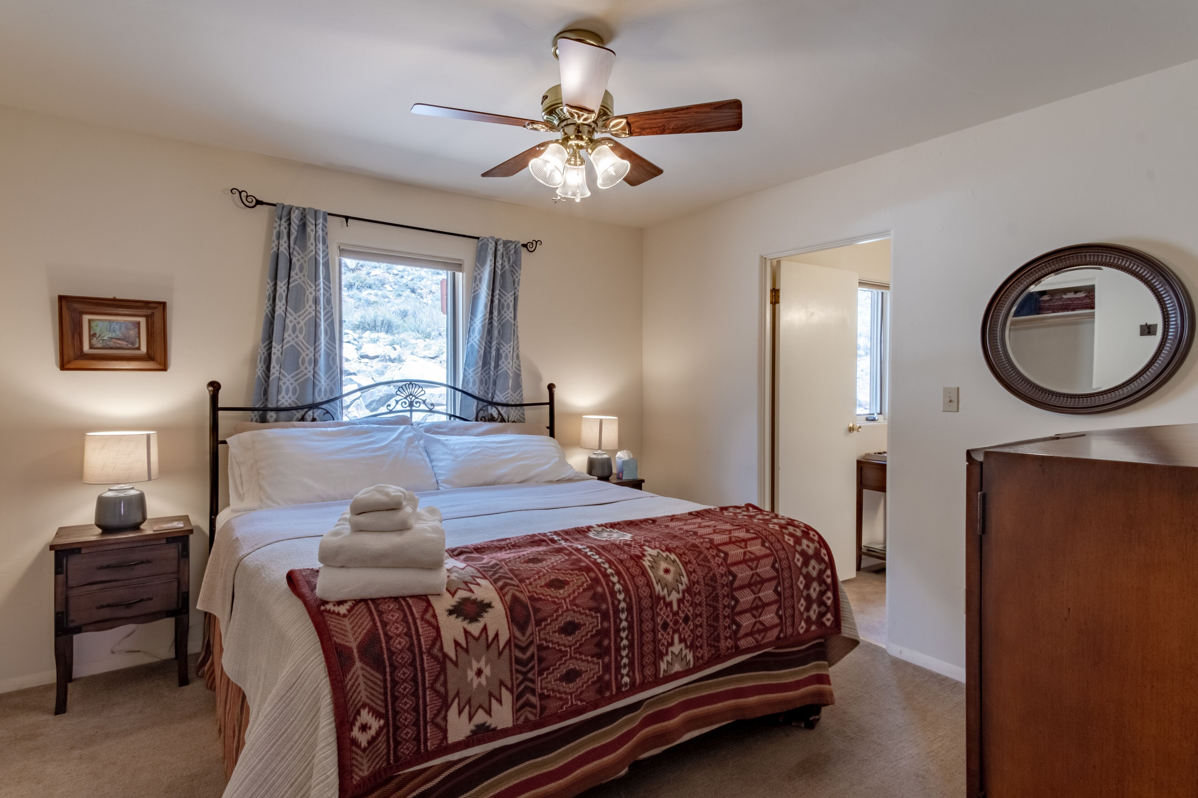 3 habitaciones, wifi gratis y ropa de cama 