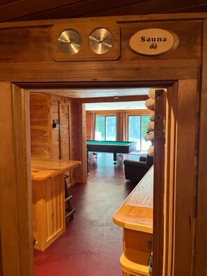 Game room
