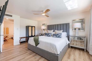 8 Schlafzimmer, Bügeleisen/Bügelbrett, Reisekinderbett, WLAN