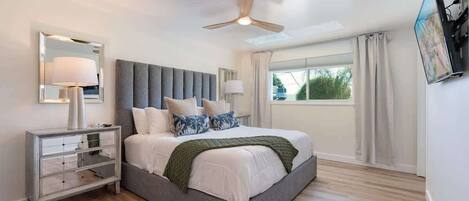 8 chambres, fer et planche à repasser, lit parapluie, Wi-Fi