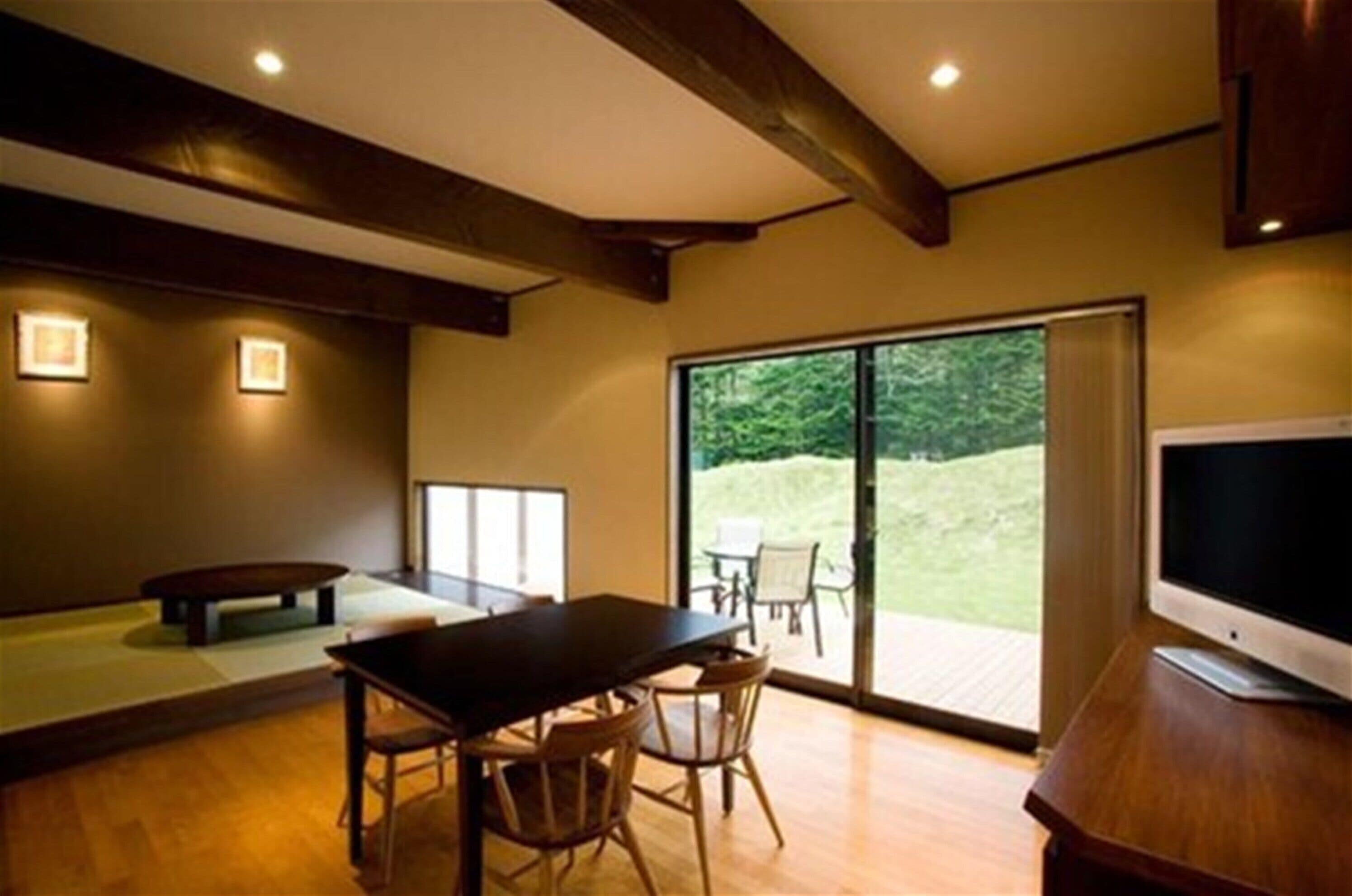 fridge, electric kettle