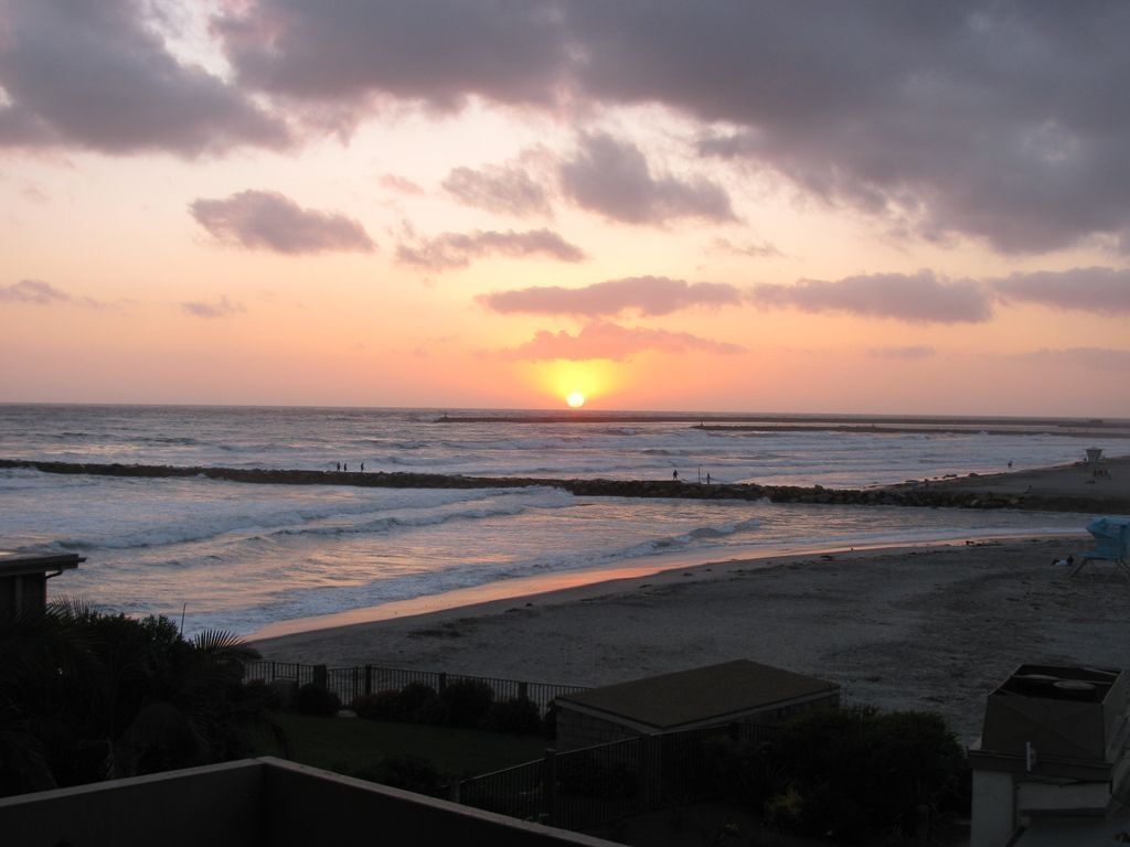 1 Bedroom Condo with Amazing Ocean View just Steps from the Beach