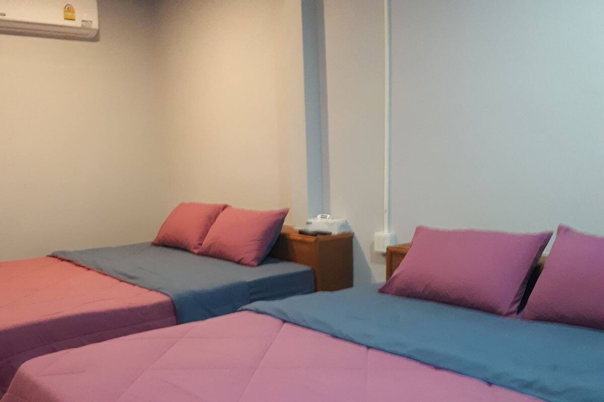 Family Room | Free WiFi