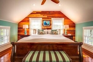 4 bedrooms, desk, iron/ironing board, travel crib