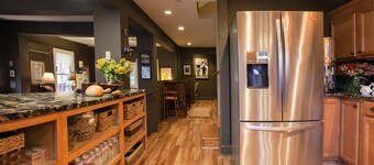 Patricia Home | 6 Bedrooms | Pet Friendly