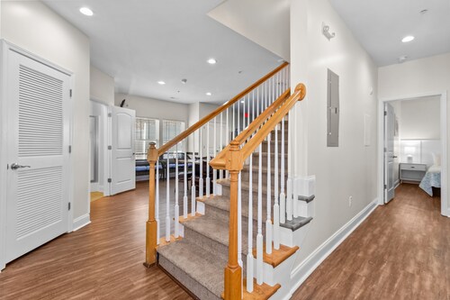 Edullinen suuri uusi loma-asunto biljardi / yksityinen uima-allas / kylpylä nukkuu 36 hengelle 