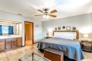 3 bedrooms, internet, bed sheets