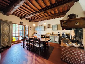 Dining - A Panoramic Tuscan Luxury - Villa Maria in Fronzano (Reggello)