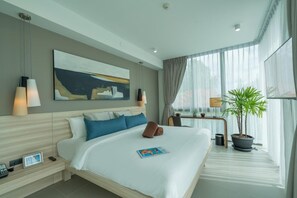 1 bedroom, minibar, in-room safe, desk - Oceanstone Laguna Phuket (Choeng Thale)