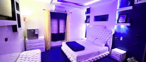 Comfort tweepersoonskamer, 1 slaapkamer, uitzicht op tuin (Rim) | Select Comfort-bedden, een gratis minibar, een bureau