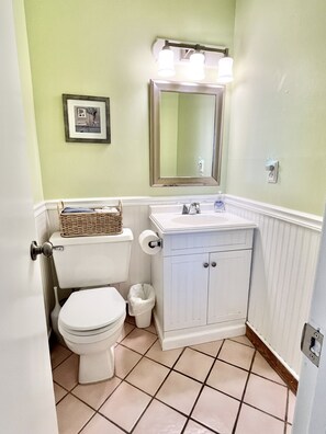 Combined shower/tub, hair dryer, towels, soap