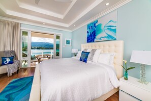 5 bedrooms, in-room safe, iron/ironing board, WiFi - 5 BDR LUX MODERN BEACHFRONT VILLA PRIVATE INFINITY POOL & OCEAN VIEWS STAFF (Montego Bay)