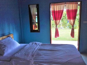 1 bedroom, in-room safe, desk, blackout curtains