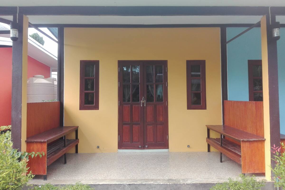1 bedroom, in-room safe, desk, blackout curtains