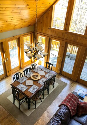 Dining - Adirondack Style Ski Chalet (Jay)