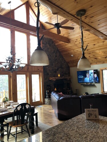 Adirondack Stil Ski Chalet