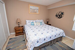 2 bedrooms, iron/ironing board, free Internet, bed sheets