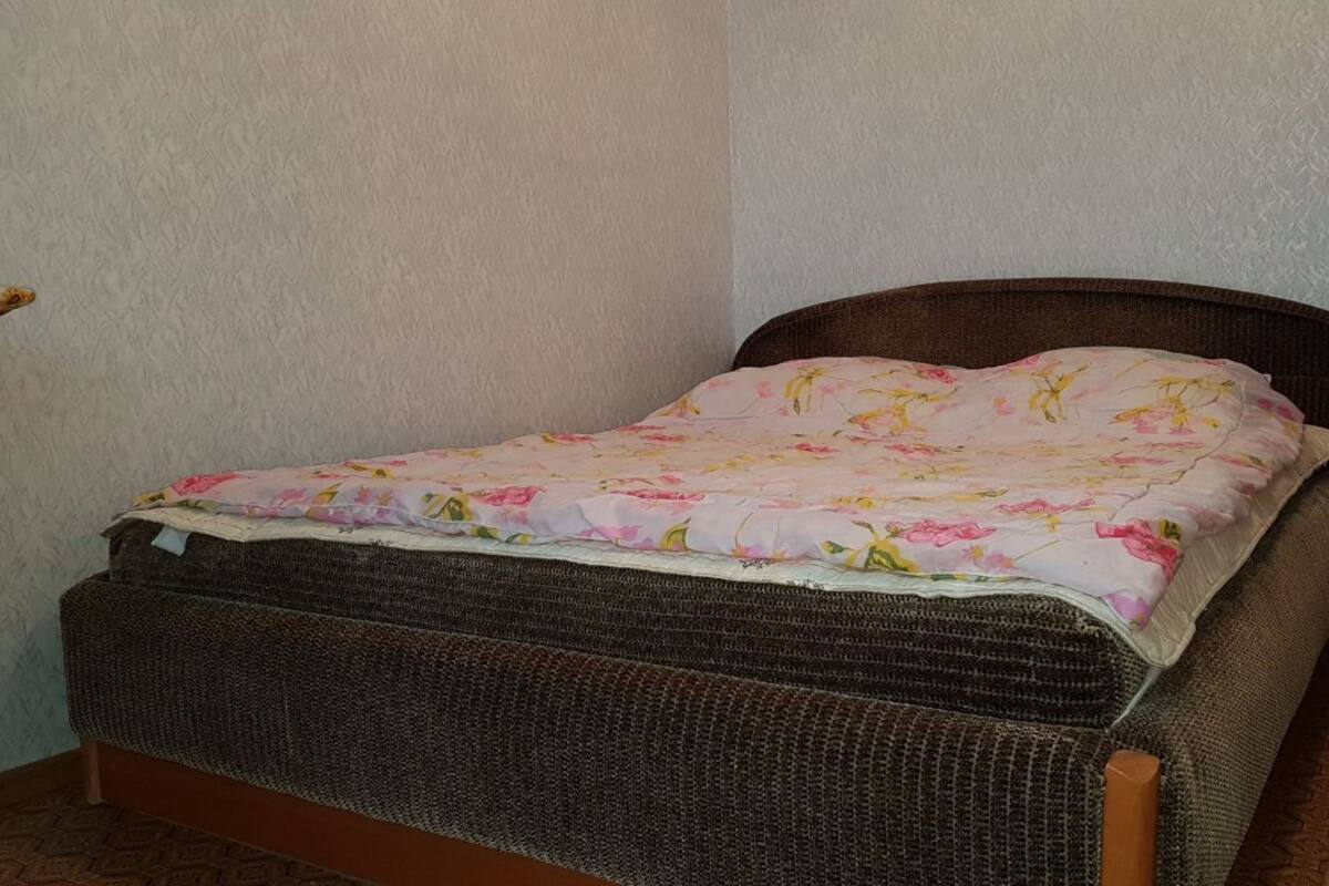 Economy Apartment, 2 Bedrooms | 1 bedroom, iron/ironing board, free WiFi, bed sheets