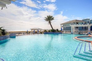A heated pool - License 2 Chill-Ocean Front-Book 5+nights get 15% discount-Corner View3BD/2BA (Galveston)
