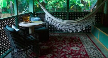 Hana Ocean Palms-Bungalow