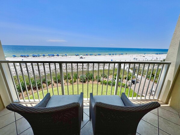 Property grounds - Time to get… 🎶 Knee deep in the water somewhere! 🎶 on island time! (Orange Beach)