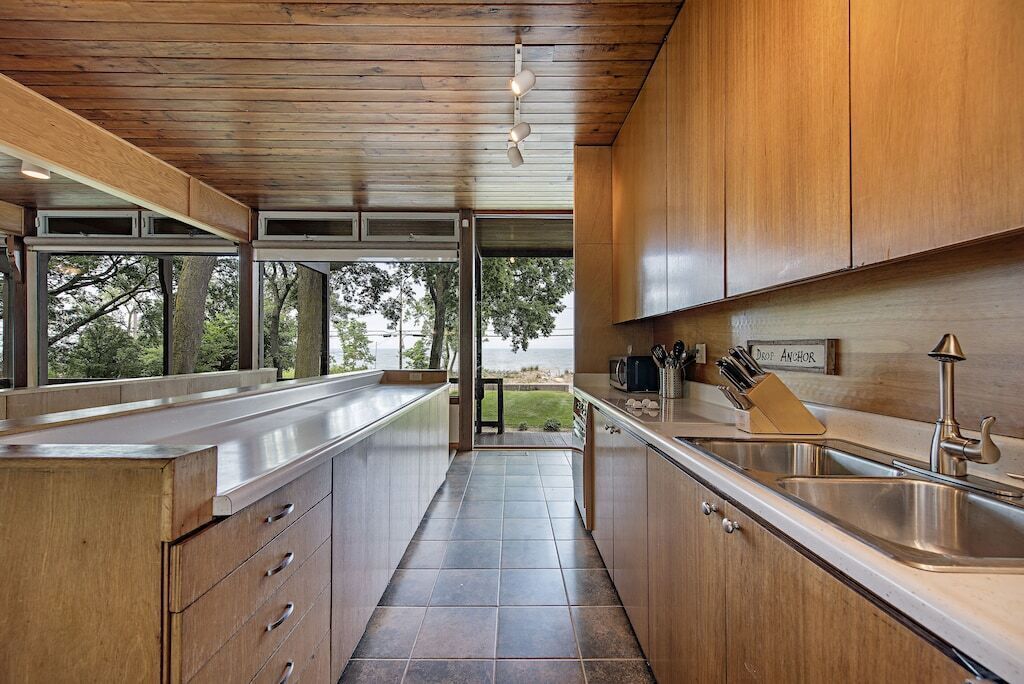 Mikroaaltouuni, uuni, liesi, astianpesukone