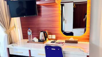 Superior Double Room, Garden View | Premium bedding, minibar, desk, soundproofing