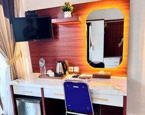 Dobbeltrom – superior, hageutsikt | Sengetøy av topp kvalitet, minibar, skrivebord og lydisolert