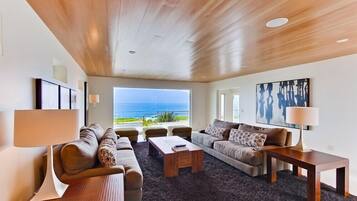 Smart TV, Hulu, streaming services