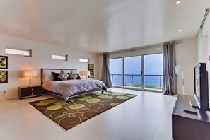 5 Schlafzimmer, Schreibtisch, Bügeleisen/Bügelbrett, kostenloses WLAN