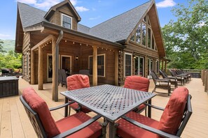 Outdoor dining - High Top Lodge | Luxe Views, Hot Tub + Biltmore Pass | 22min to Asheville (Black Mountain)