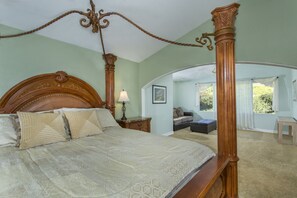 3 bedrooms, desk, iron/ironing board, free WiFi - ~OPEN 2/16-21! Billiards! Pool/Spa, Jetted Tub, Pets Ok by Beach!~ (Carlsbad)