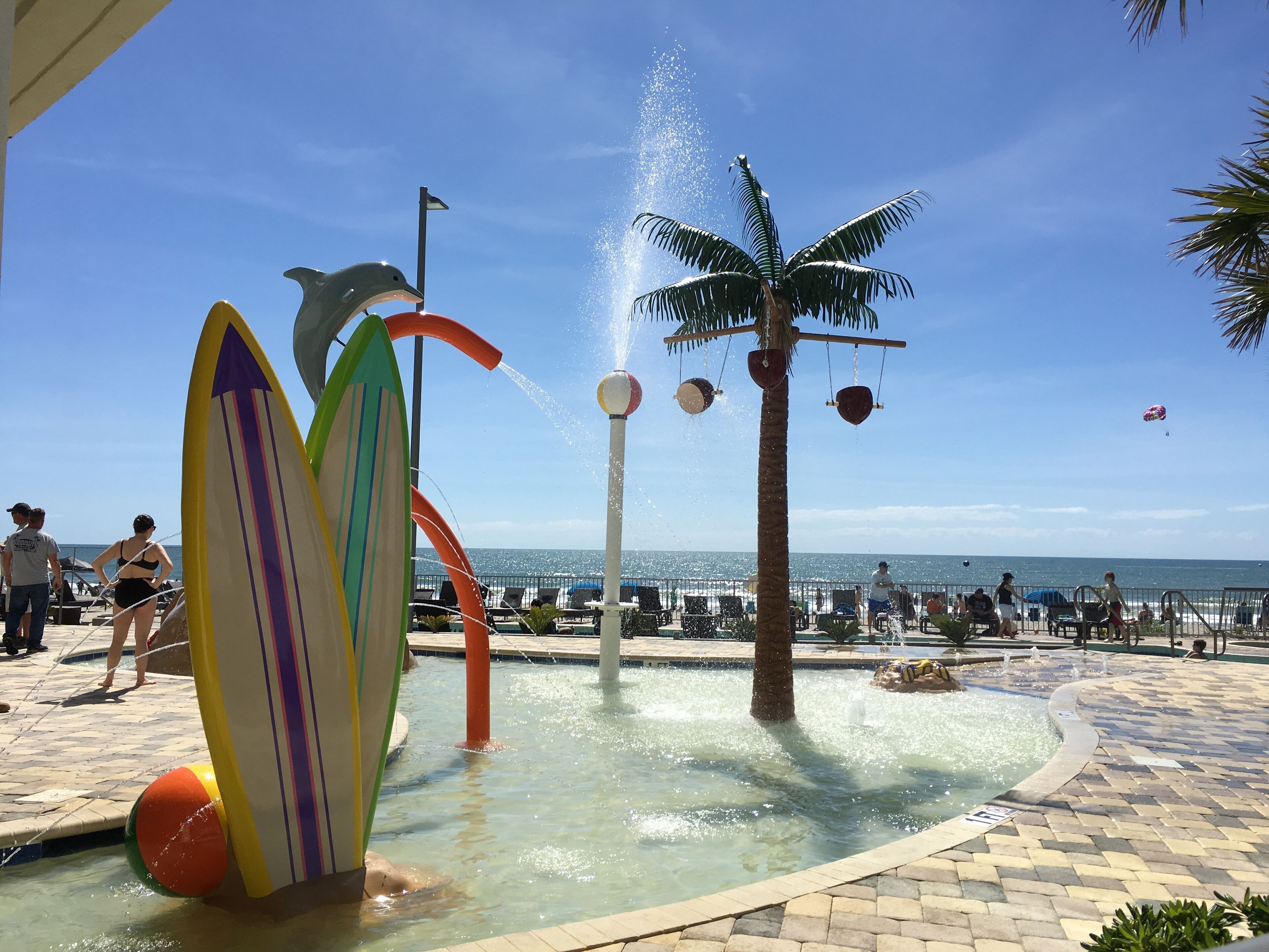 Alberca techada y alberca climatizada