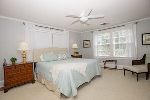 6 dormitorios, tabla de planchar con plancha, wifi y ropa de cama