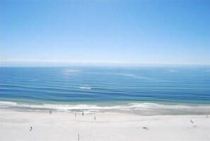 On the beach - Relax and Catch a couple of fish! 🎣 ~ There is something for everyone! (Orange Beach)
