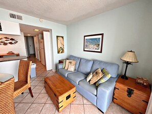 TV - We're just waiting for you! Waves, Sand and Fun in the Sun 🌞 (Gulf Shores)