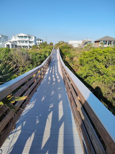 January DISCOUNT ... St Augustine Beachside Cottage at Butler Beach, 2bdrm Pets